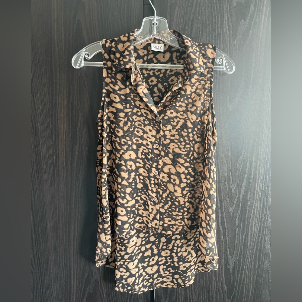 Sleeveless Button Down Blouse